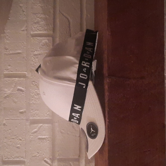 Jordan hat - Picture 2 of 4